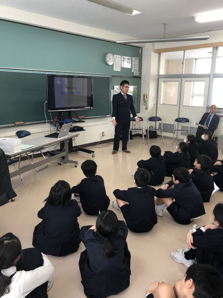 浅野川小学校で租税教室を開催しました
