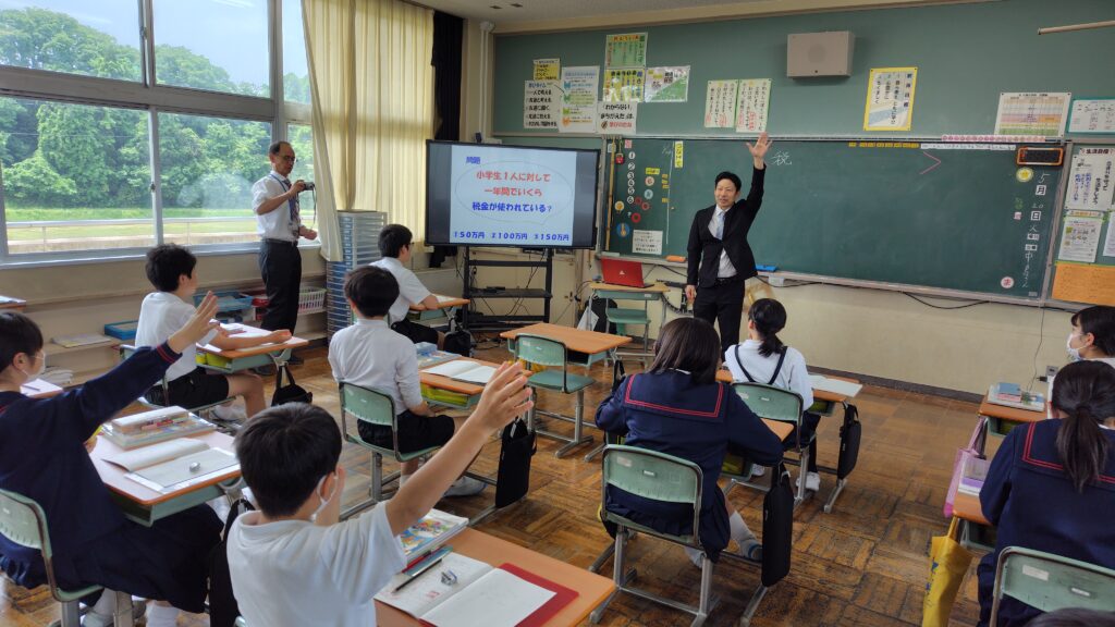 大海小学校で租税教室を開催しました