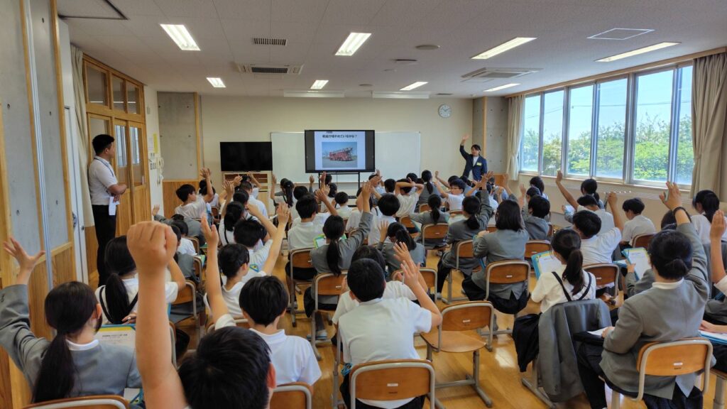 白帆台小学校で租税教室が開催されました。